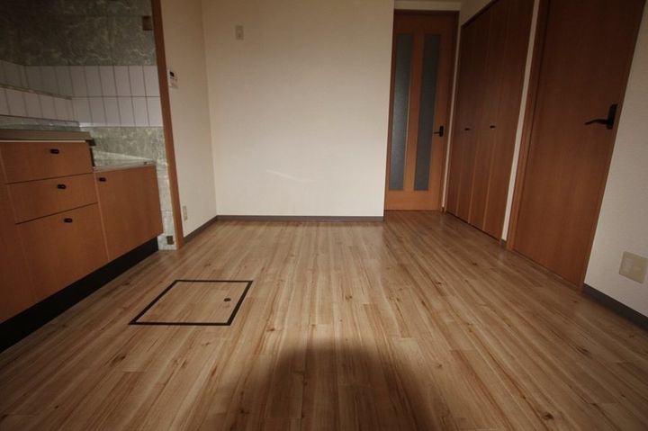 グレース春日105の居間