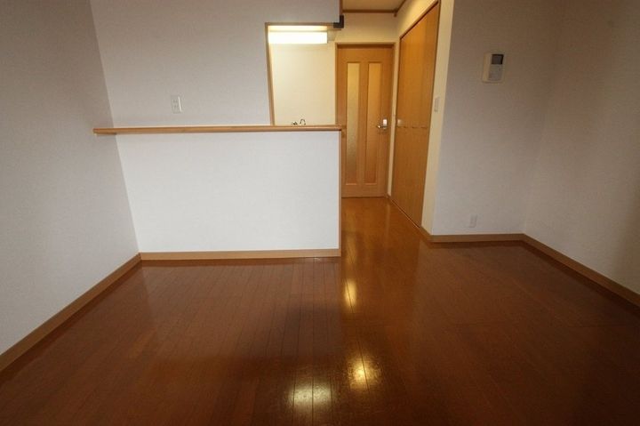 ドミール蔵王206の居間