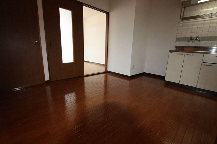 フラッツ坂田B202の居間