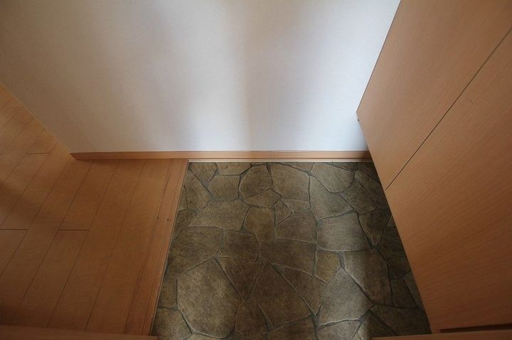 リベルタ スクエア A棟201の玄関