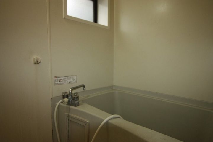 ハピネス山田 B103の風呂