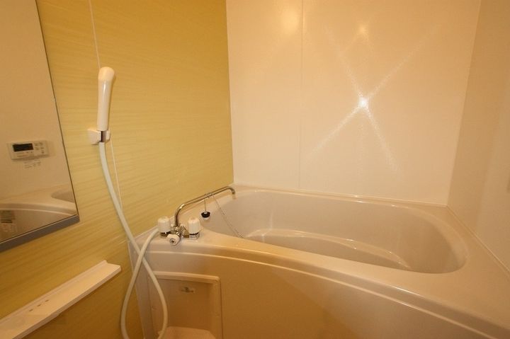 ソラール202の風呂