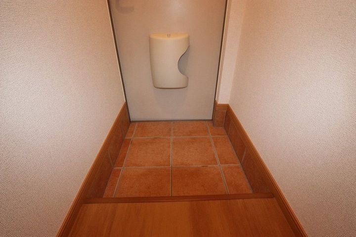 エヴァD102の玄関