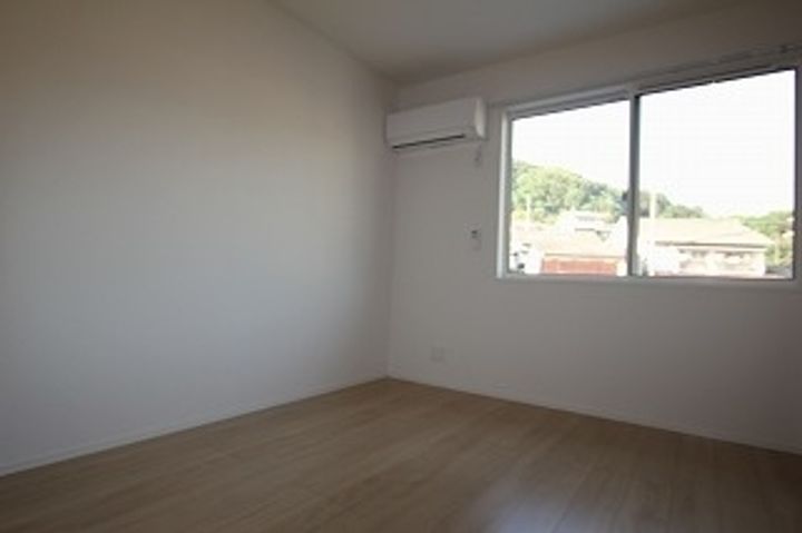 ソレイユ沖浦203の寝室