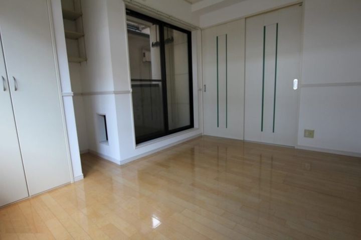 ピエタ102の寝室