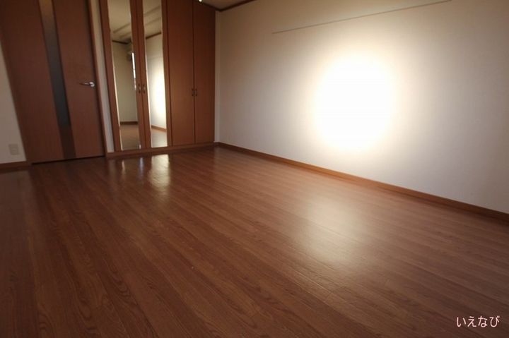 アルカディア明日香107の寝室