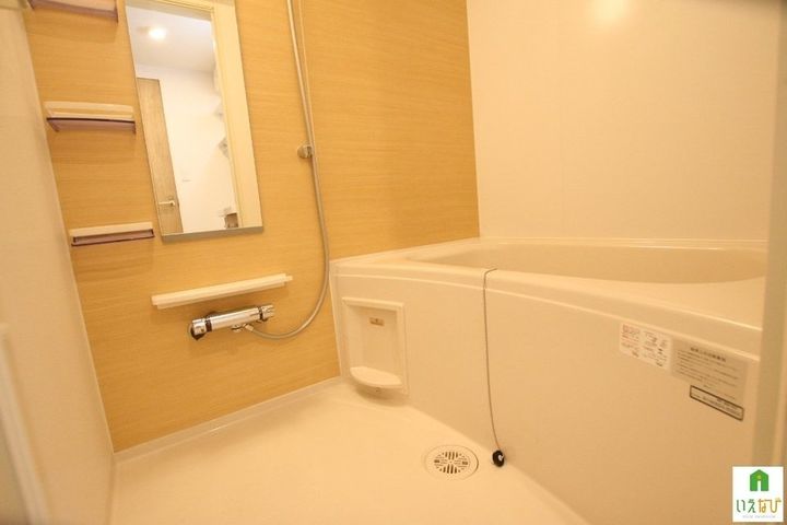 グランソレイユ302の風呂