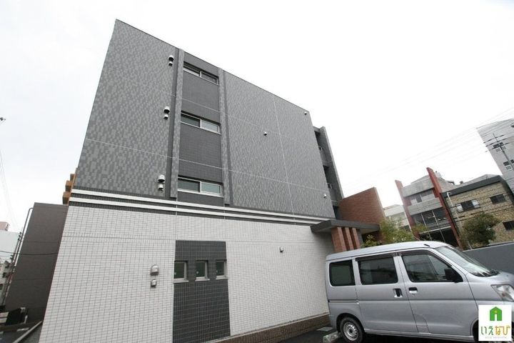 グランソレイユ302の外観