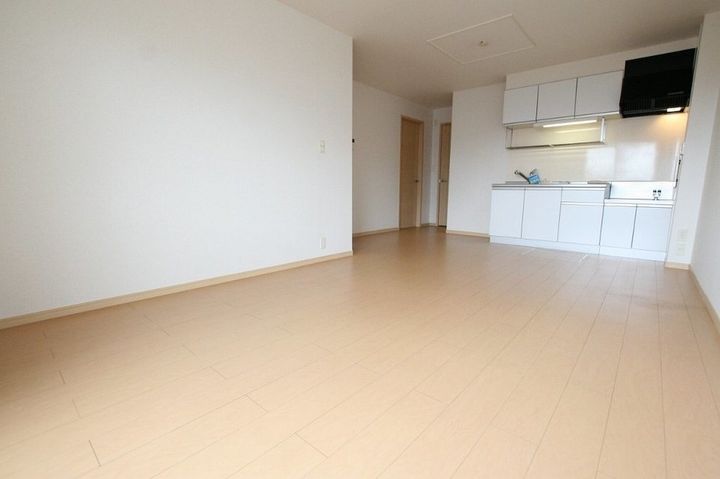 エレガンテM B103の居間