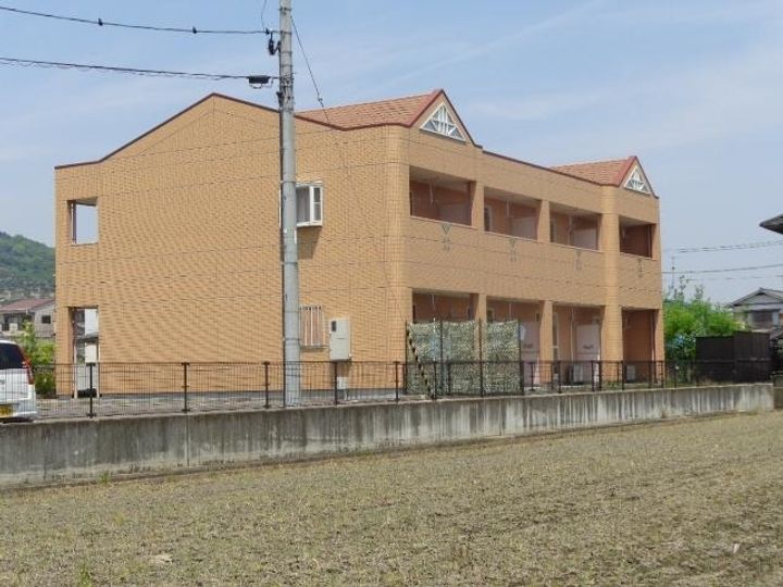 メゾン優103の外観