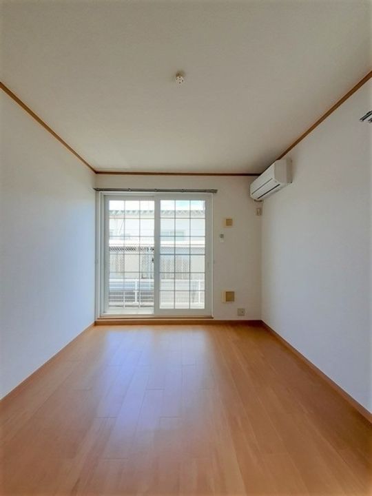 サウス・ソレイユ B103の居間