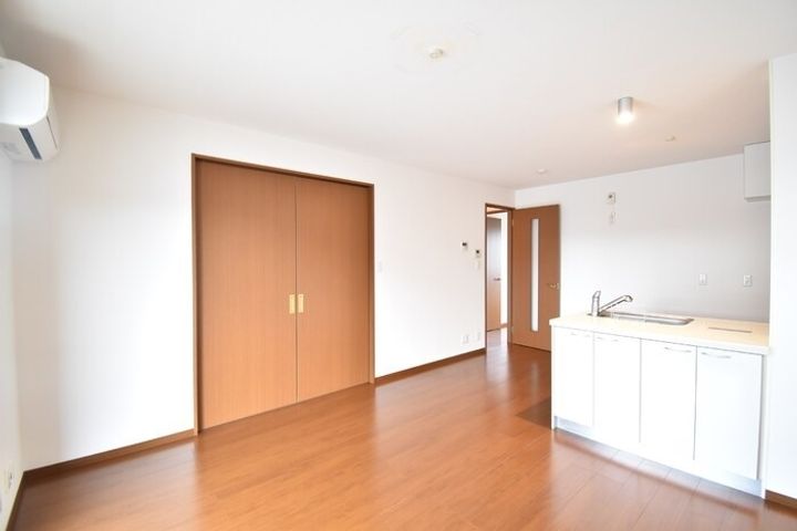 プロヴァンス土器東 B棟102の居間