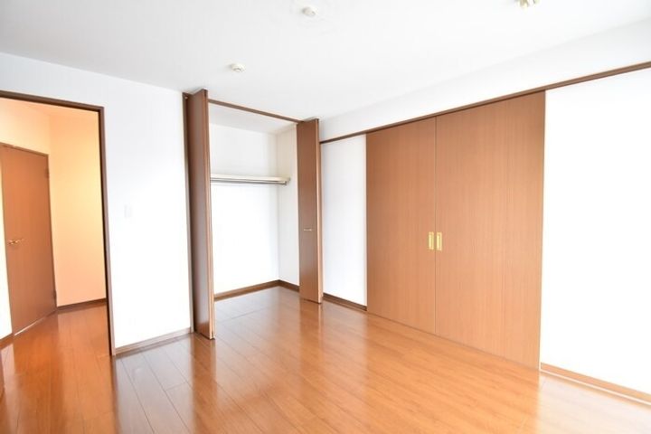 プロヴァンス土器東 B棟102の寝室