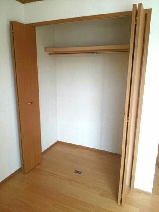 パレス ニュールミネD201の内装