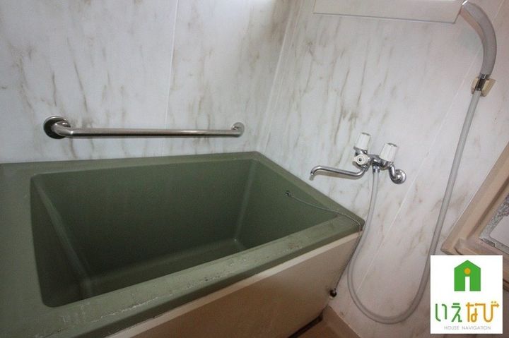 グリーンガーデンA棟102の風呂