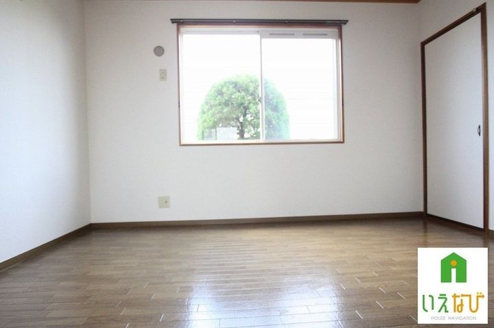 グリーンガーデンA棟102の寝室