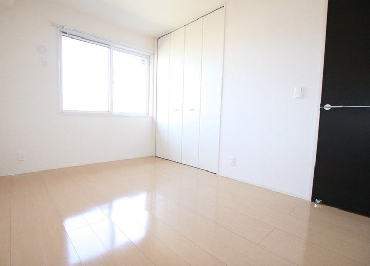 ガーデンクォーツ B棟201の寝室