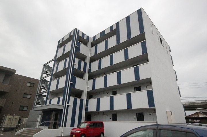 フォレスト林町105の外観