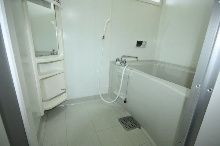 ユーラナス木太101の風呂