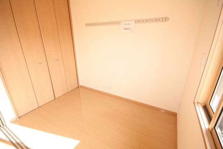 ユーラナス木太101の寝室