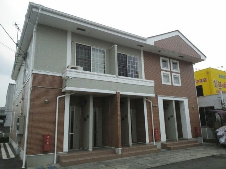 リュエル・ウエスト201の外観