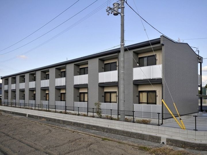 レオパレスあいれすと田村202の外観