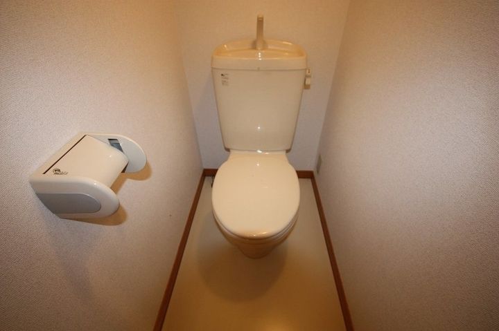 レオパレスエトワール 栗林303の内装