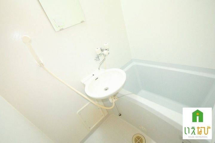 レオパレスラポール松福108の風呂