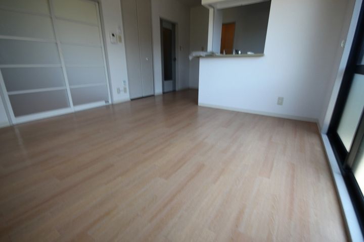 コートMT F館202の居間