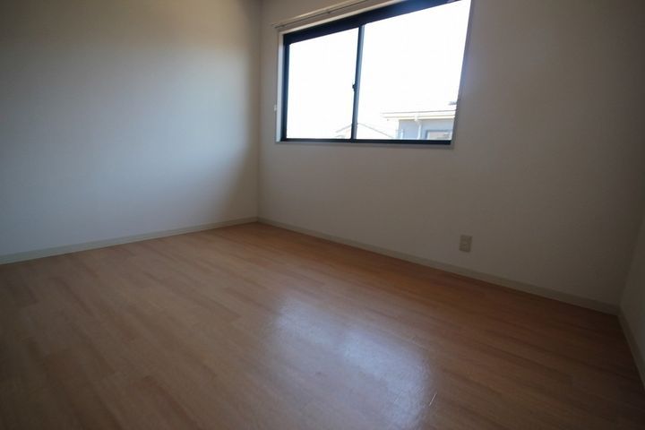 コートMT F館202の居間