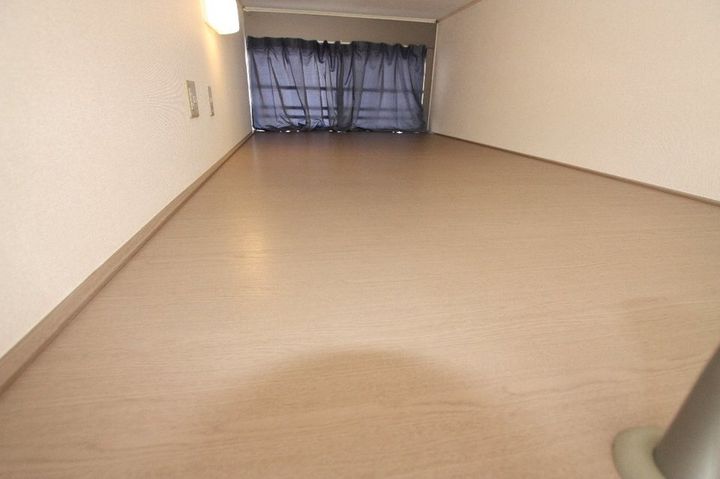 レオパレス栗林106の寝室