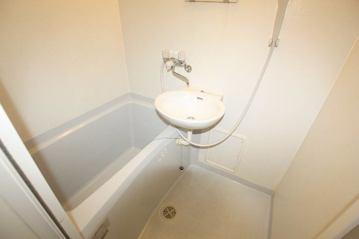 レオパレスポートビレッジ104の風呂