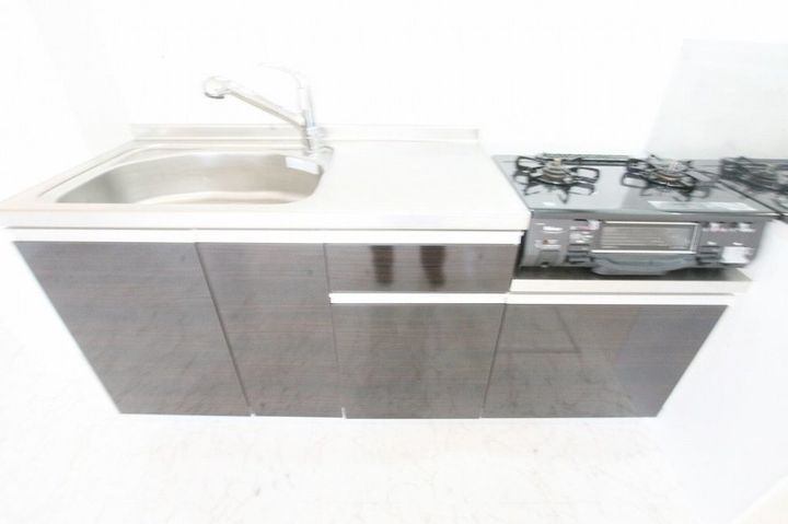 MiuMu A棟103のキッチン