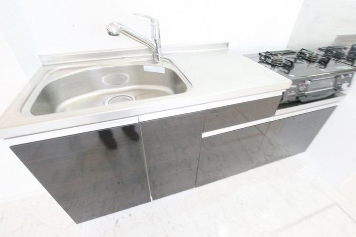 MiuMu A棟103のキッチン