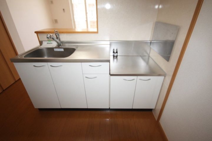 ロイヤルスクウェア 一宮Ⅱ104のキッチン