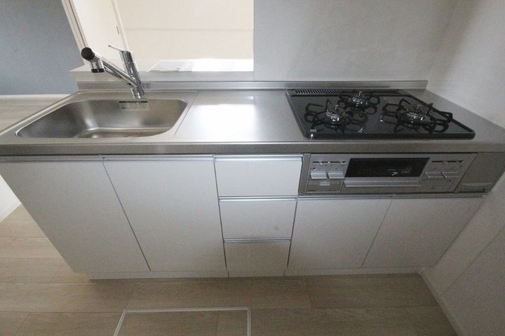 カメリア郷東B104のキッチン