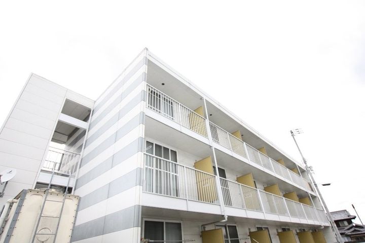 レオパレスラポール松福307の外観