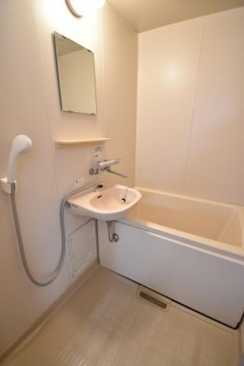 三宝ハイツ A棟202の風呂