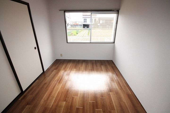 リベラU102の寝室