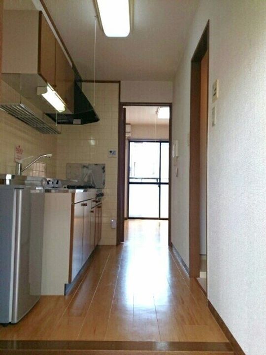 イグレック楯 B101の玄関