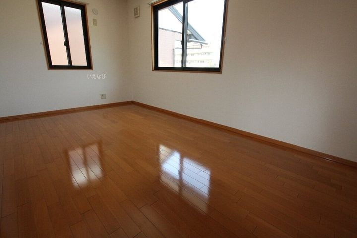 ツインハーモニーB棟202の寝室