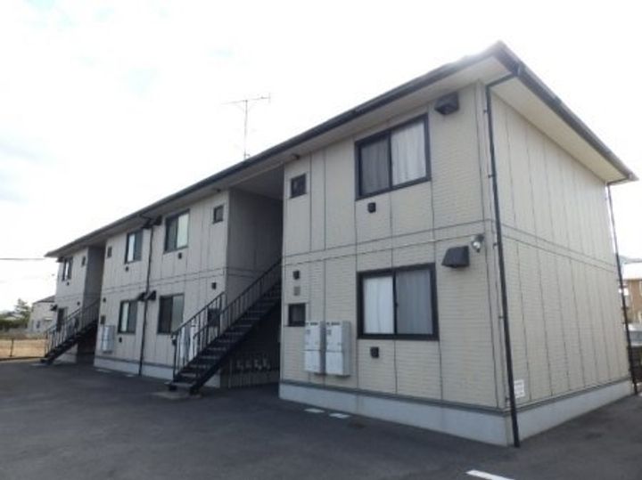 イースト・16 C棟103の外観