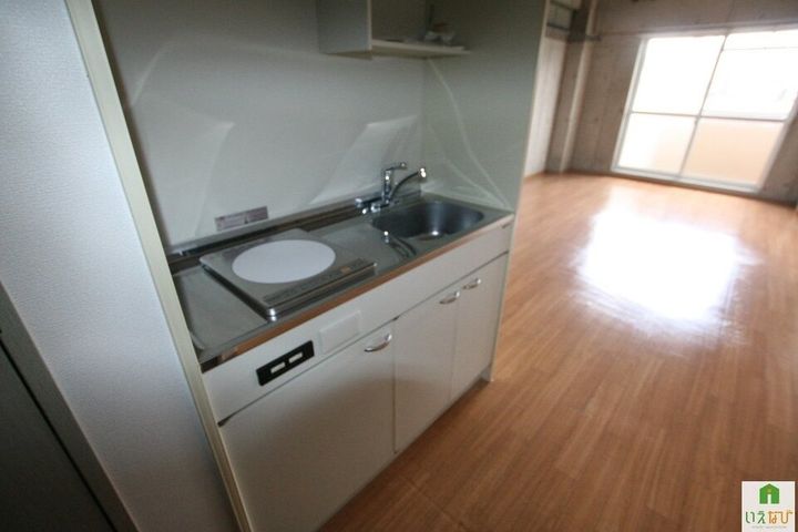 カローラ林町205のキッチン