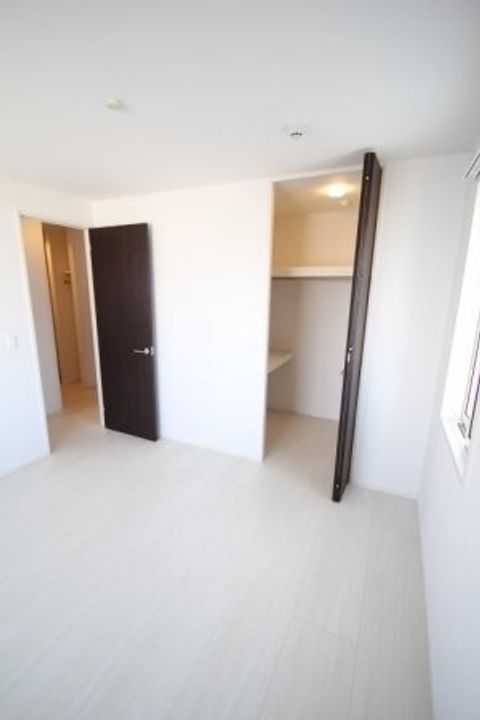 サンライズ豊益 築港町207の居間