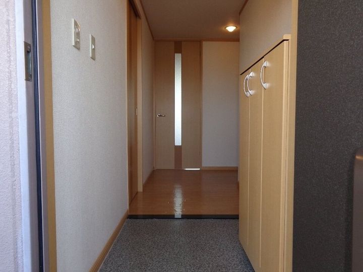 エル 22503の玄関