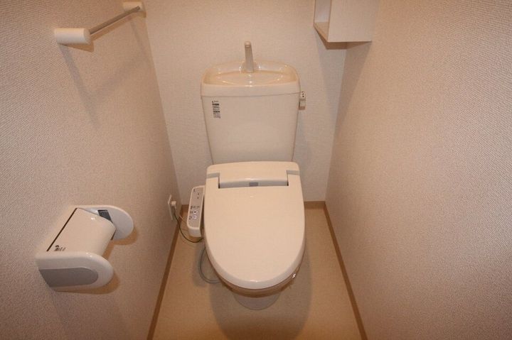 ディアコート 木太701の居間