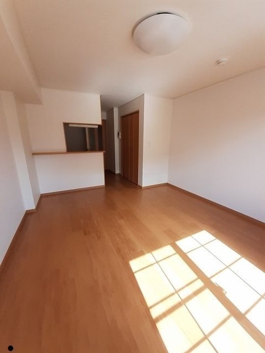 エクスブルーミナトA103の居間