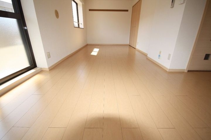 ニューエルディム裕Ⅱ302の居間