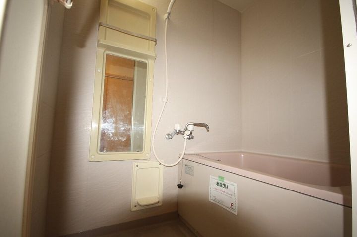 ニューエルディム裕Ⅱ302の風呂