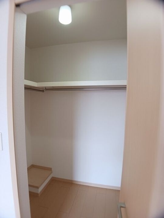 HARUKU 80 B203の居間